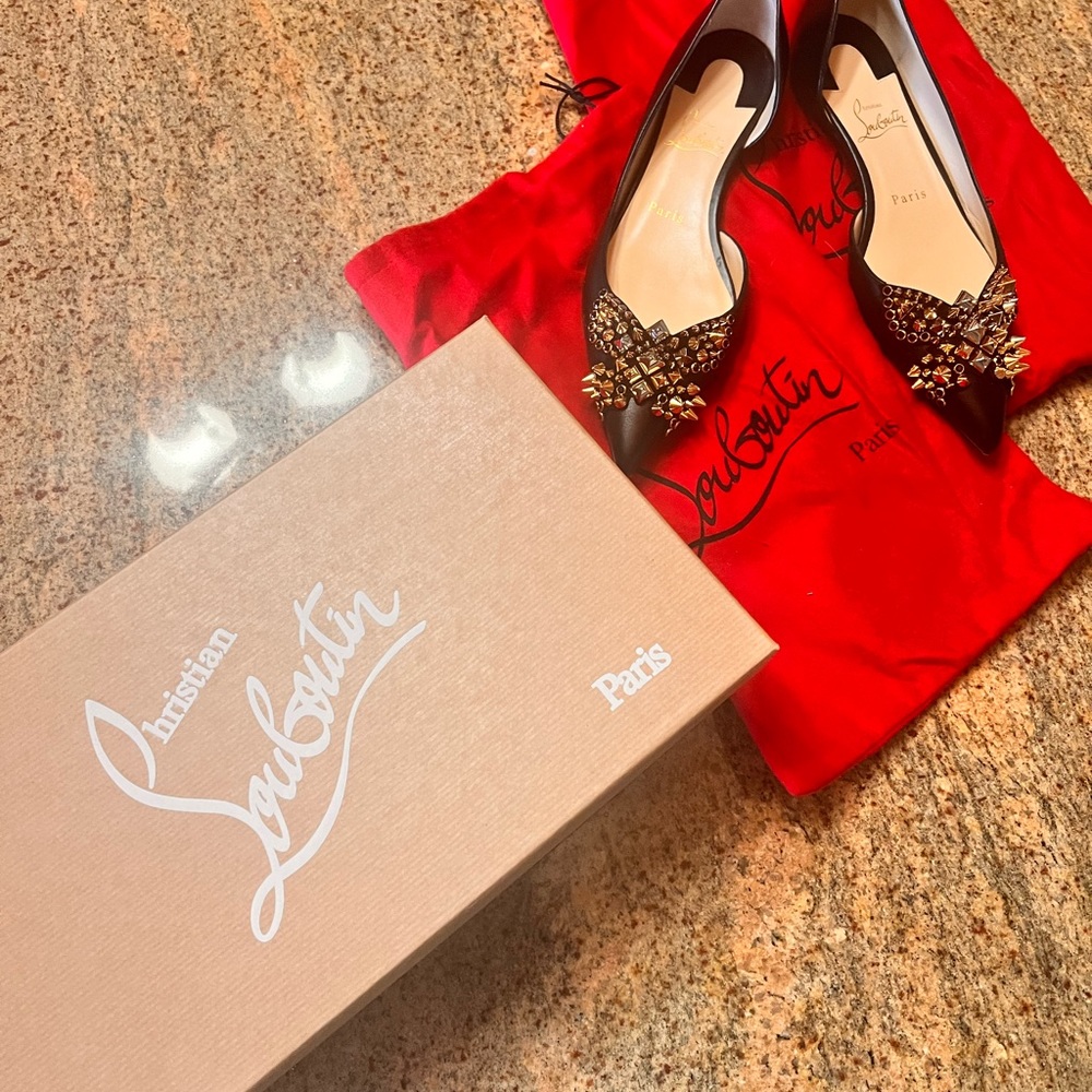 Christian Louboutin Farfaclou flat Napa shiny size 38.5